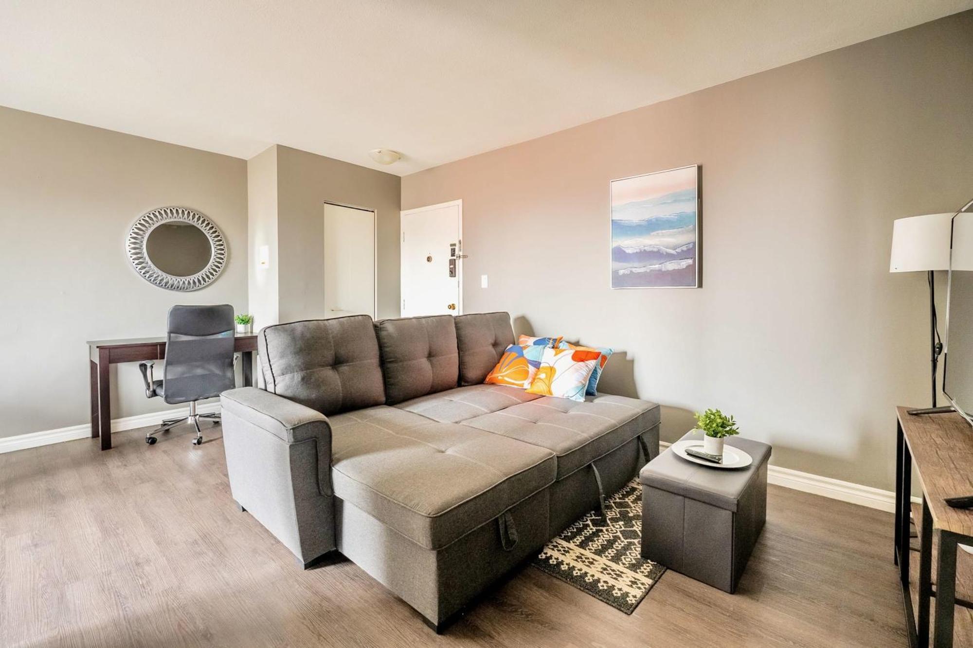 Newly Renovated 2Br Unit In Glenview West Apartment Hamilton Luaran gambar