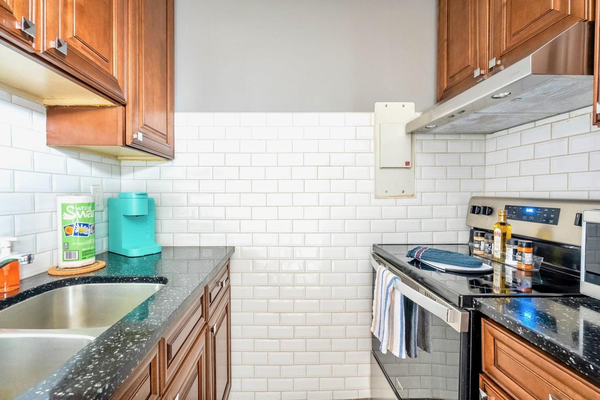 Newly Renovated 2Br Unit In Glenview West Apartment Hamilton Luaran gambar